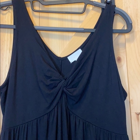 MATERNITY Flowy Dress - Picture 1 of 8